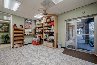 Plus de détails pour 1223 Farr St, Waller, TX - Local d'activités à louer