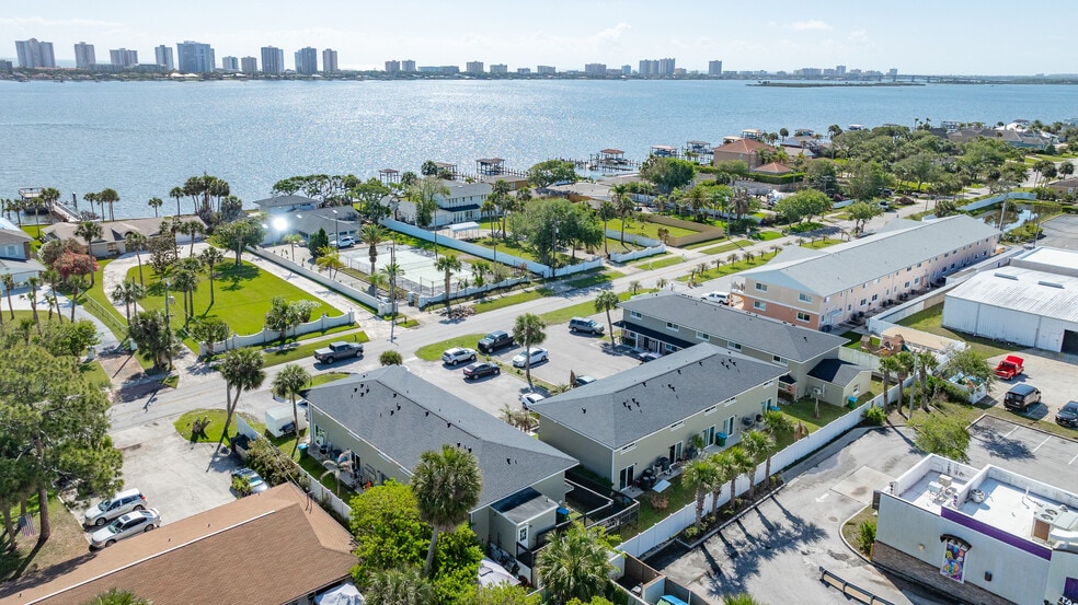 2322 S Palmetto Ave, Daytona Beach, FL for sale - Building Photo - Image 2 of 5