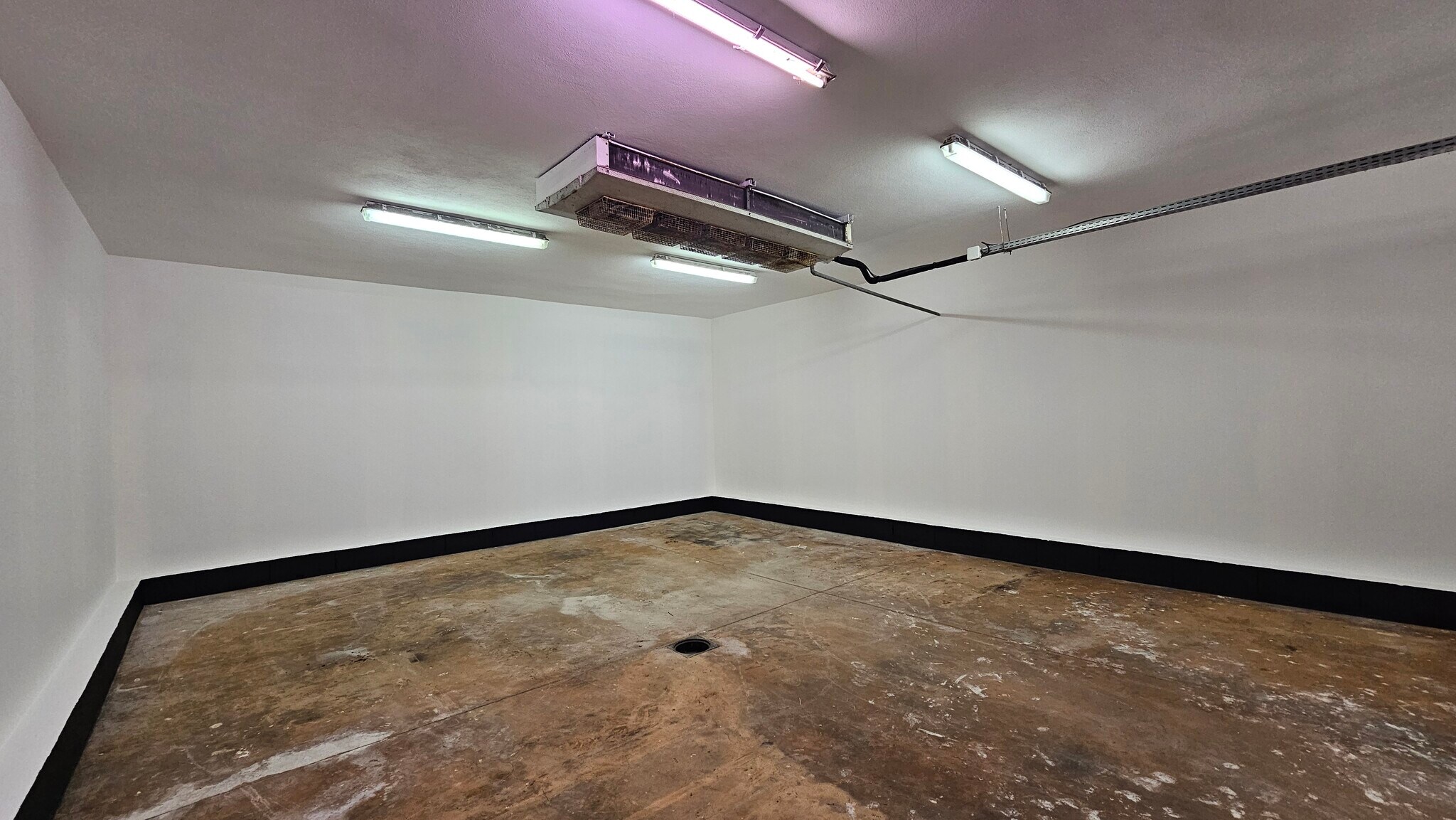 Avenue Clément Ader, Le Plessis-Trévise for lease Building Photo- Image 1 of 13