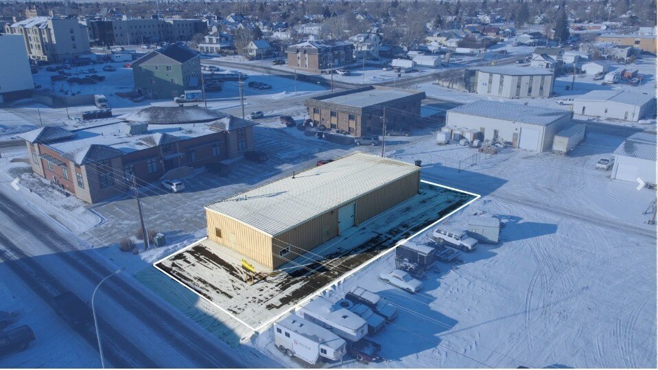 515 2nd St E, Williston, ND for lease - Primary Photo - Image 1 of 11