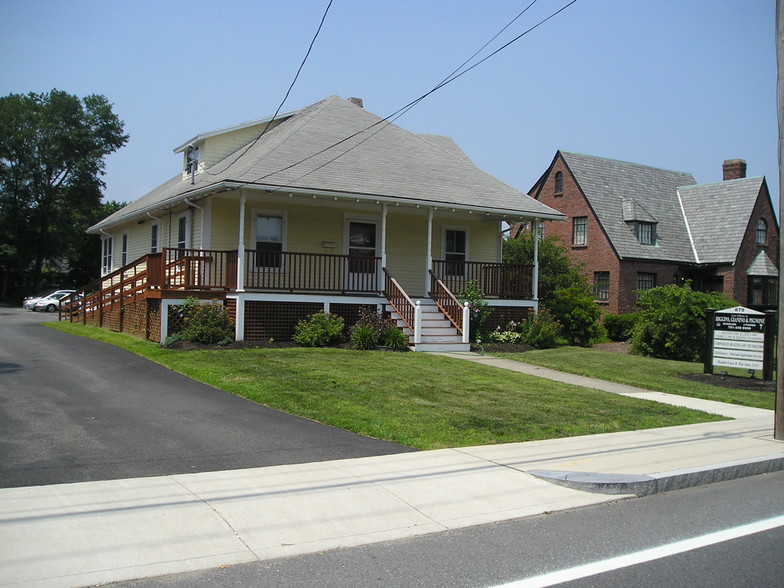 879 Main St, Weymouth, MA à vendre - Photo principale - Image 1 de 1