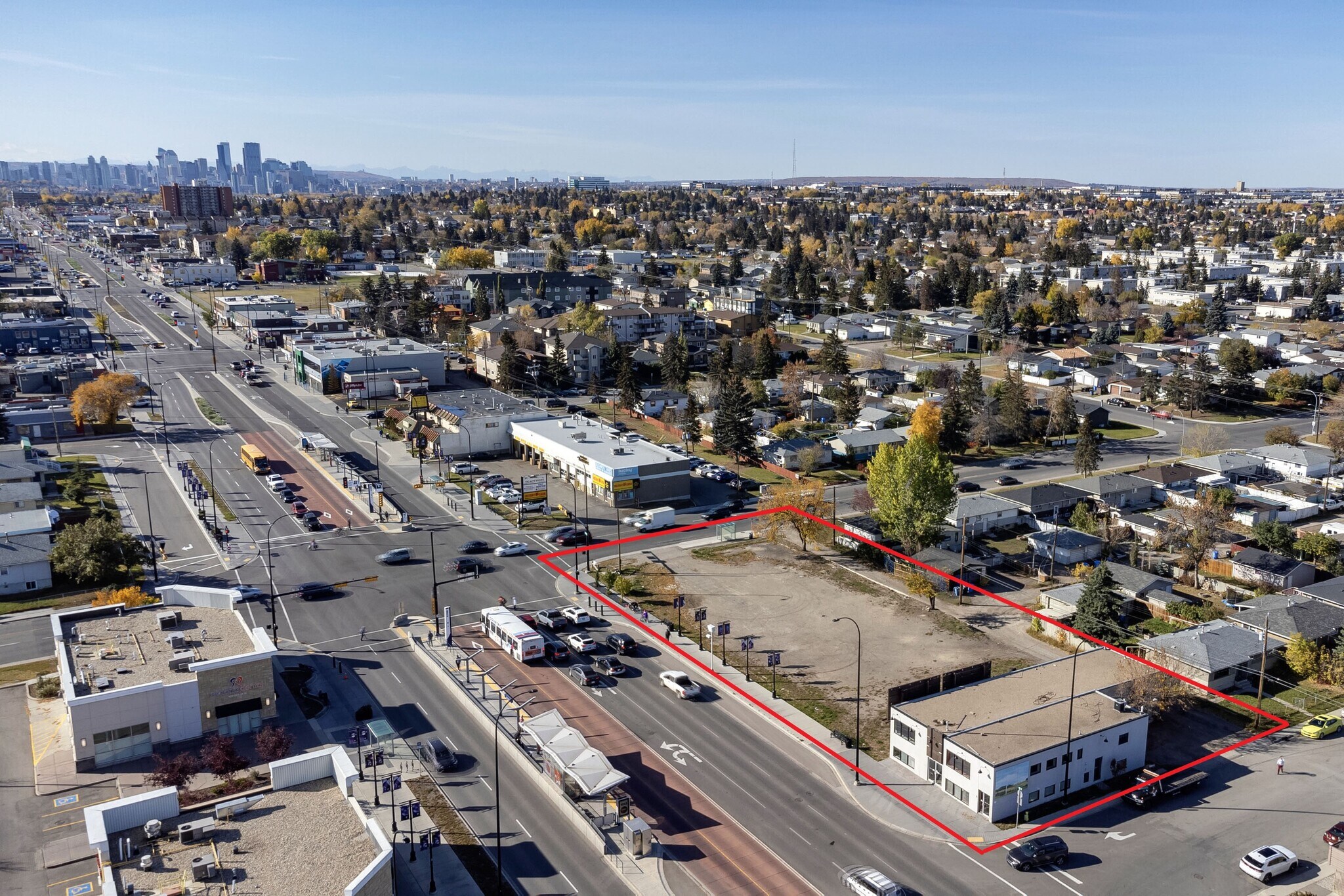 4504 17 Ave SE, Calgary, AB à vendre Aérien- Image 1 de 1