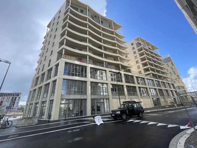 Bureau dans Bordeaux à vendre - Photo du bâtiment - Image 3 de 11