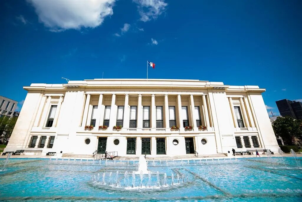 Office in Puteaux for lease Building Photo- Image 1 of 6