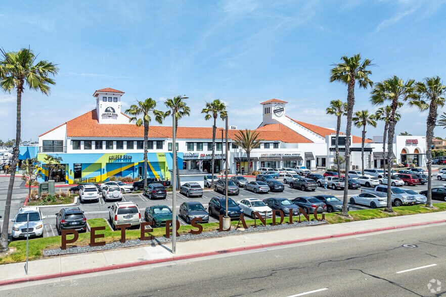 16390-16450 Pacific Coast Hwy, Huntington Beach, CA for sale - Building Photo - Image 2 of 11