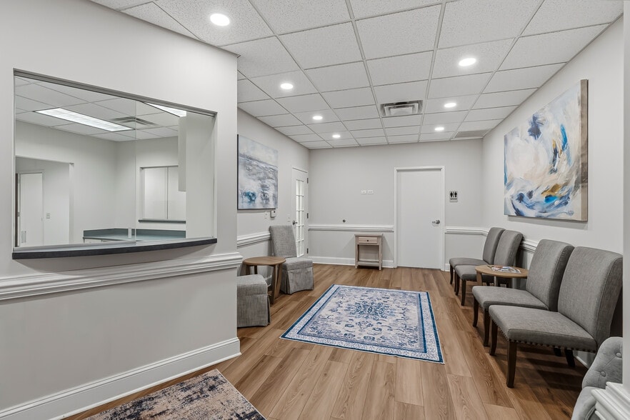 3731 NW Cary Pky, Cary, NC for sale - Primary Photo - Image 1 of 36