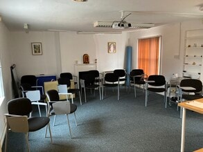 61A-61 Union St, Newport Pagnell for lease Interior Photo- Image 2 of 3