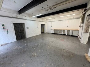 Hamilton Rd, Sutton In Ashfield for lease Interior Photo- Image 2 of 6