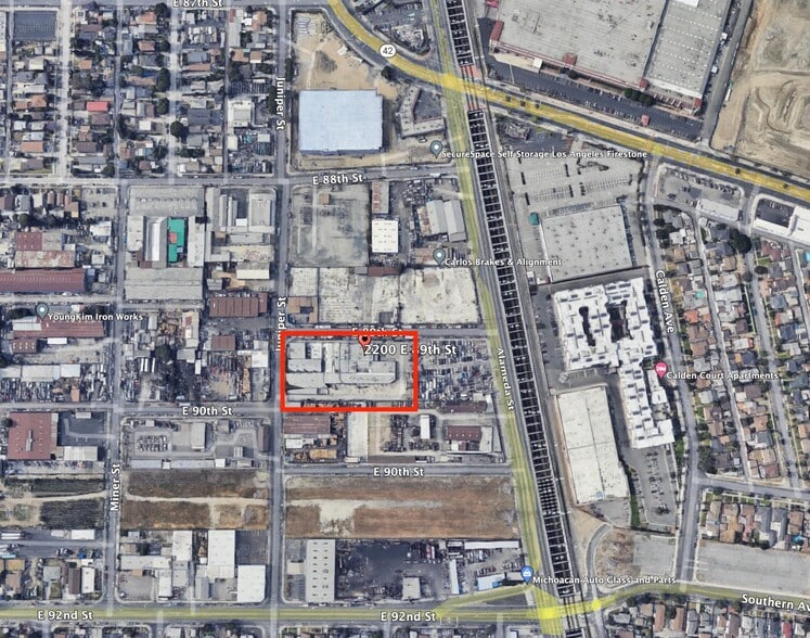 2200 E 89th St, Los Angeles, CA à vendre - Photo du bâtiment - Image 3 de 8