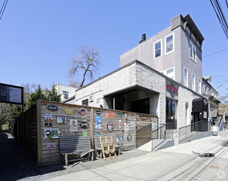 60-62 Van Duzer St, Staten Island, NY à vendre - Photo du bâtiment - Image 2 de 13