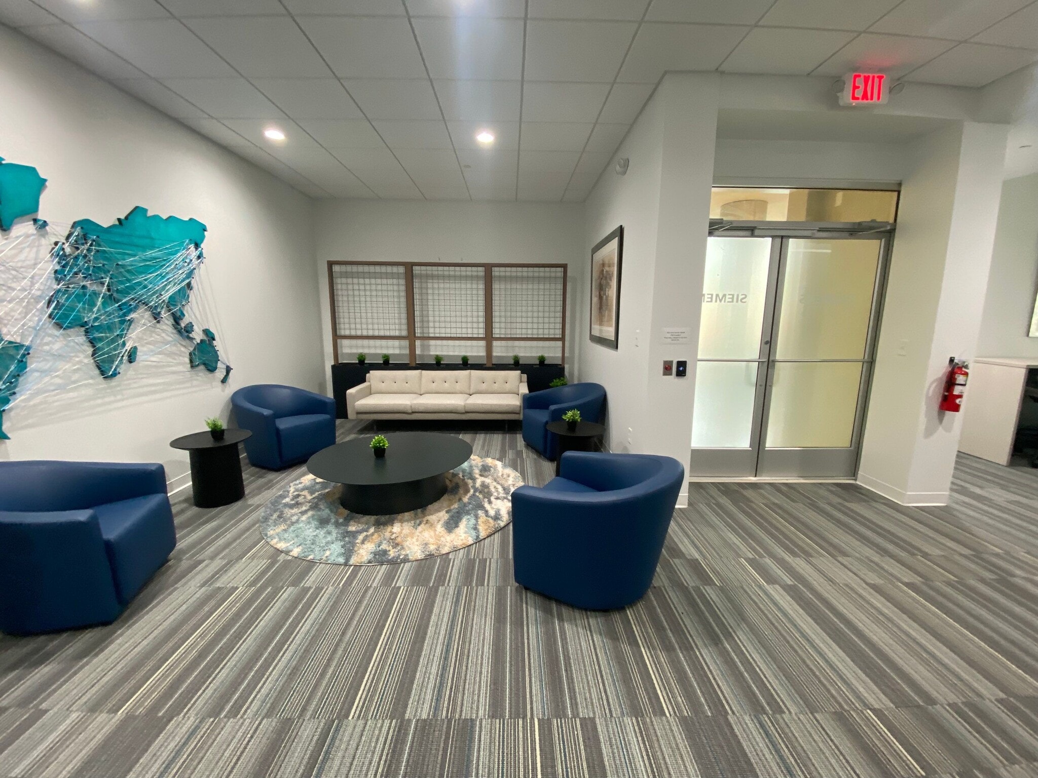 13640-13690 Riverport Dr, Maryland Heights, MO for lease Interior Photo- Image 1 of 11