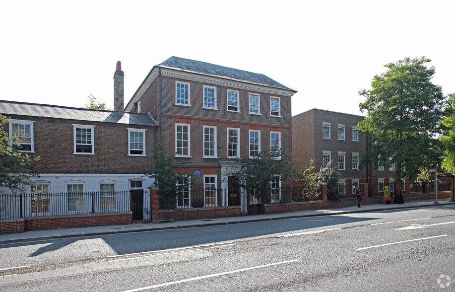 158-160 Twickenham Rd, Isleworth à louer - Photo du bâtiment - Image 2 de 2