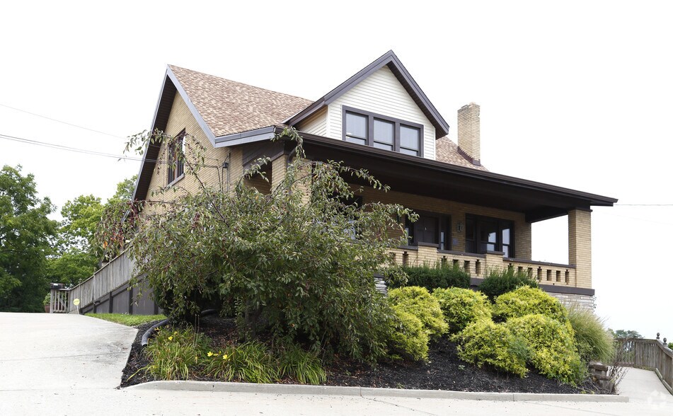 3617 Alexandria Pike, Cold Spring, KY à vendre - Photo du bâtiment - Image 3 de 24