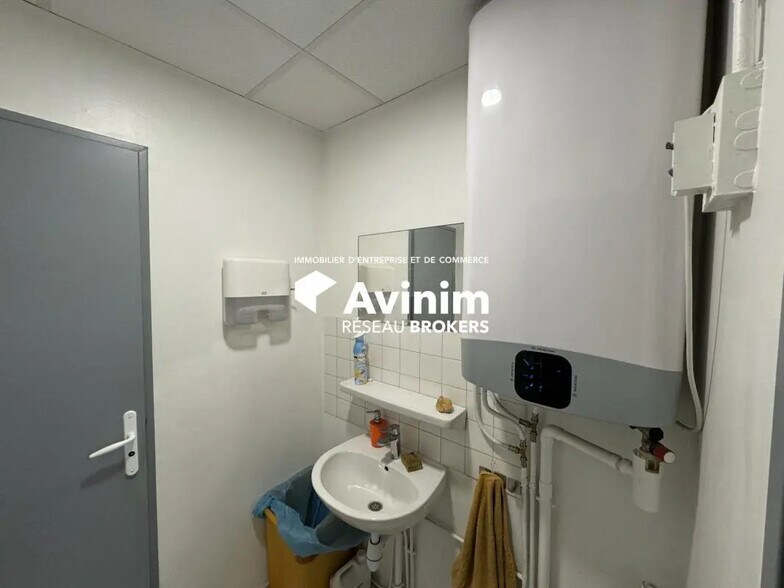 Industriel dans Le Blanc-Mesnil à louer - Photo intérieure - Image 3 de 4