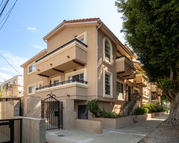 1001 N Croft Ave, Los Angeles, CA for sale - Building Photo - Image 3 of 15