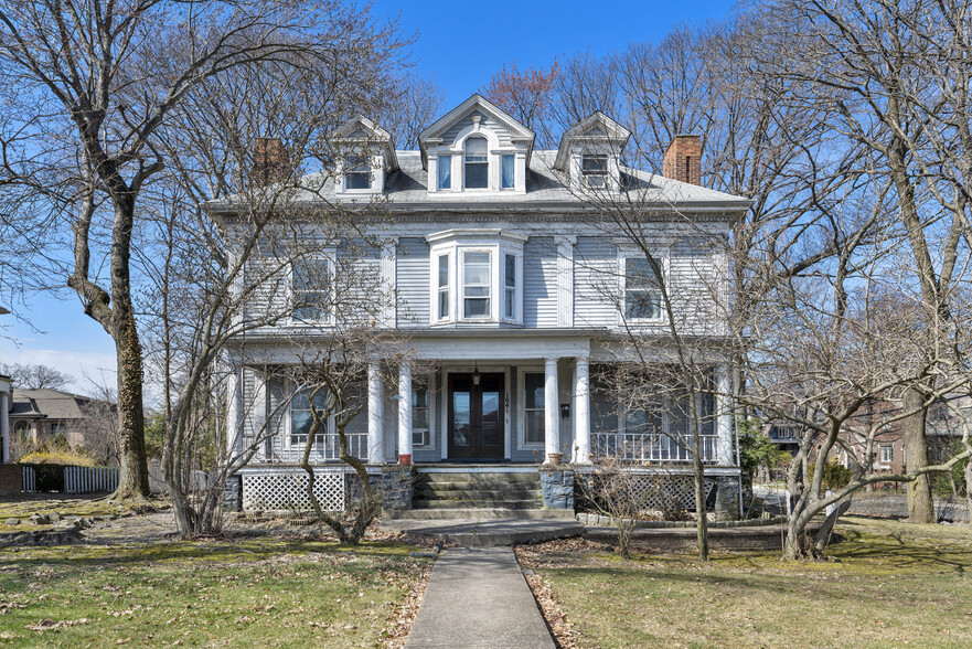 1041 Palisade Ave, Fort Lee, NJ for sale - Primary Photo - Image 1 of 1