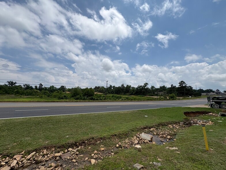 12635 Hwy 155 S Hwy, Tyler, TX à vendre - Photo du bâtiment - Image 3 de 8