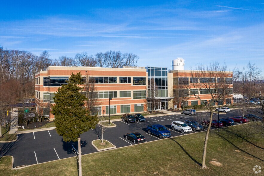 2800 Kelly Rd, Warrington, PA à louer - Photo du bâtiment - Image 2 de 3
