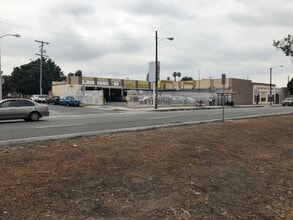 10837 S Vermont Ave, Los Angeles, CA for lease Interior Photo- Image 1 of 28