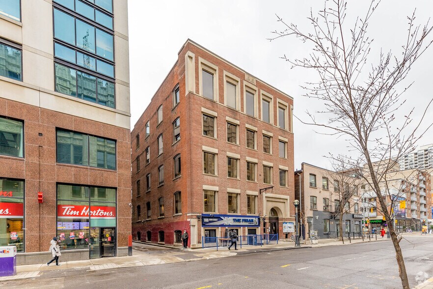 156-160 John St, Toronto, ON à vendre - Photo principale - Image 1 de 1