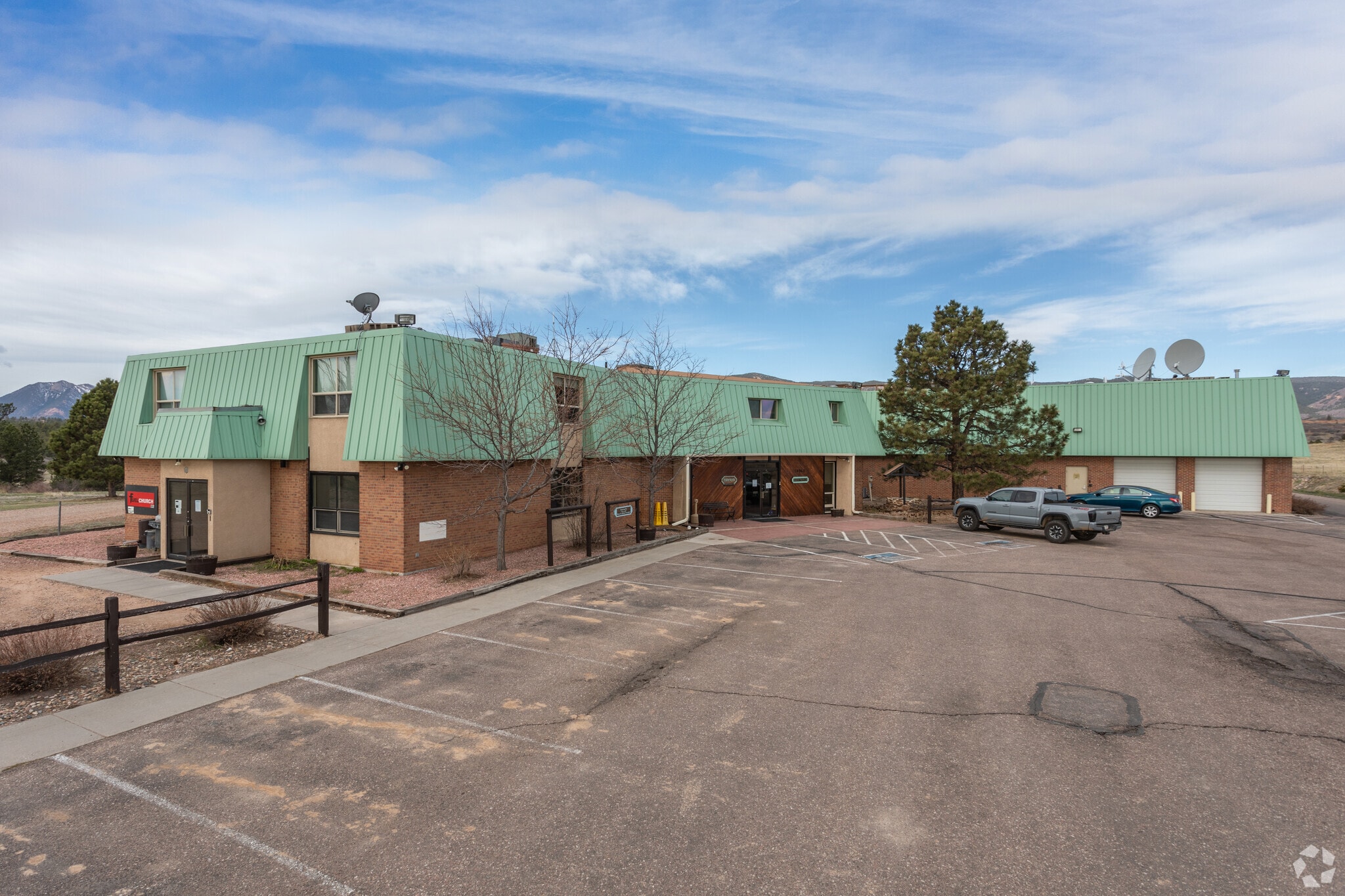 14960 Woodcarver Rd, Colorado Springs, CO for sale Primary Photo- Image 1 of 14