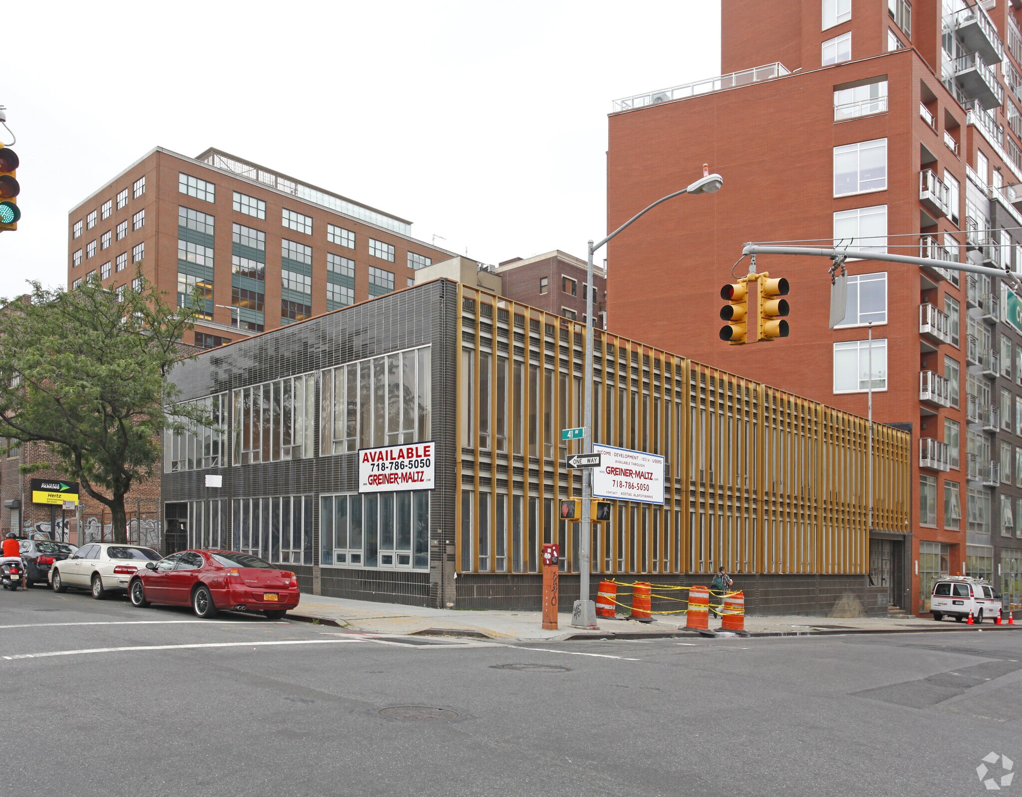 41-07 Crescent St, Long Island City, NY à louer Photo principale- Image 1 de 13