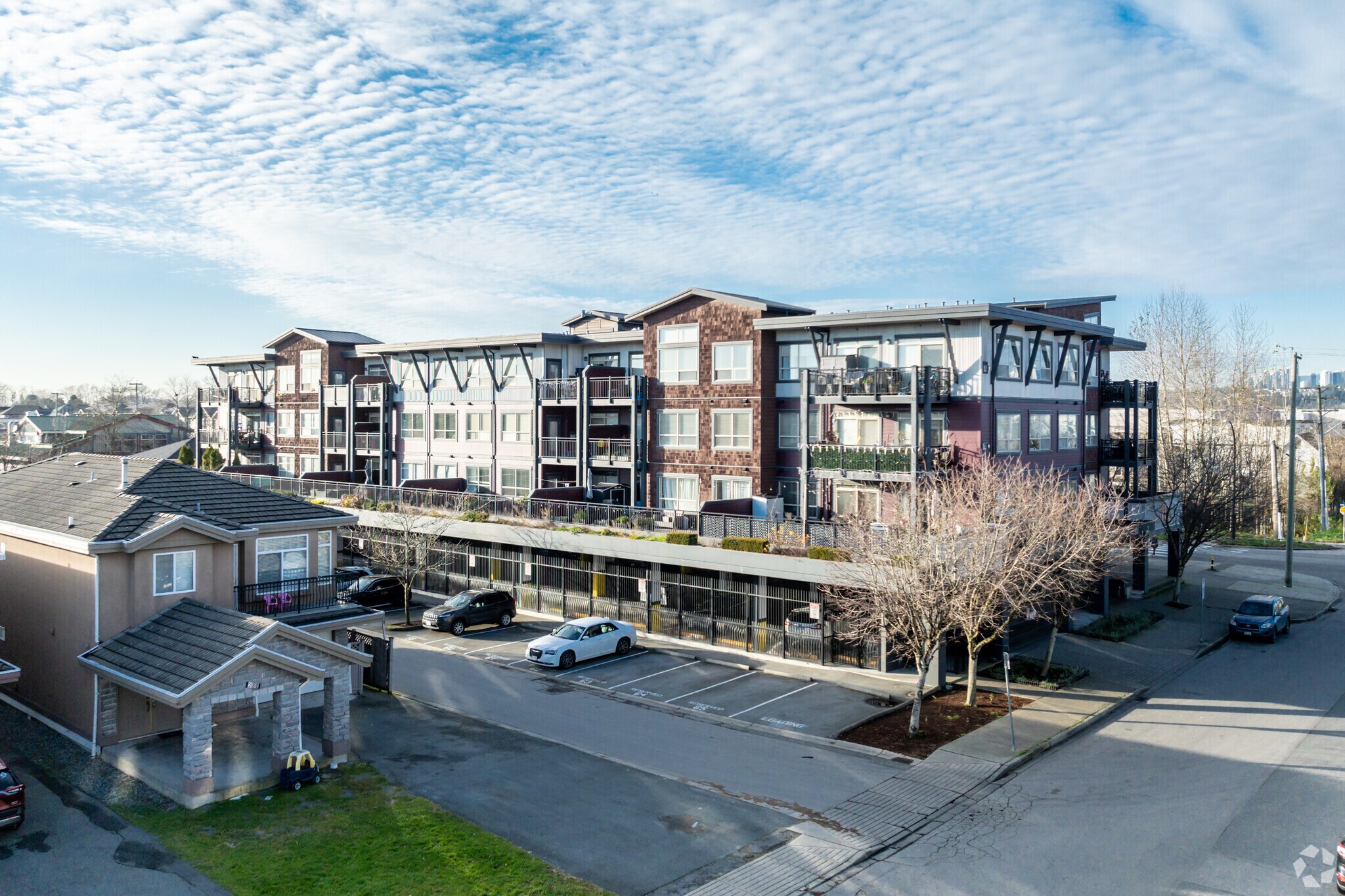 288 Hampton St, New Westminster, BC for sale Primary Photo- Image 1 of 1