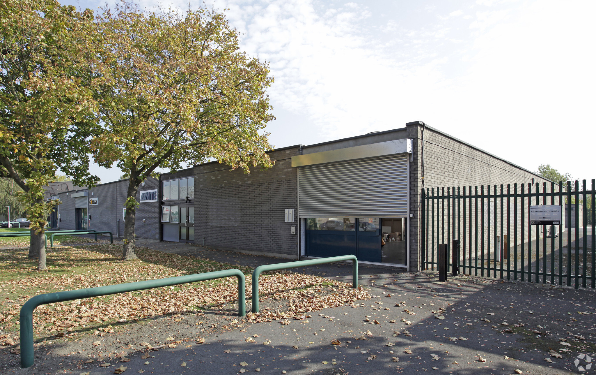 Hailey Rd, Erith for lease Primary Photo- Image 1 of 5