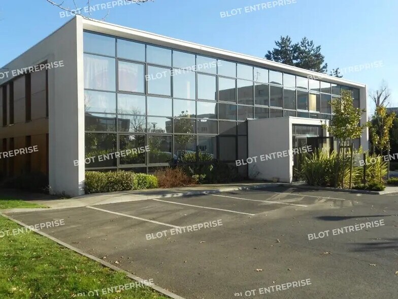 3 Ter Rue De L'Hotellerie, Carquefou à vendre - Photo du bâtiment - Image 1 de 8