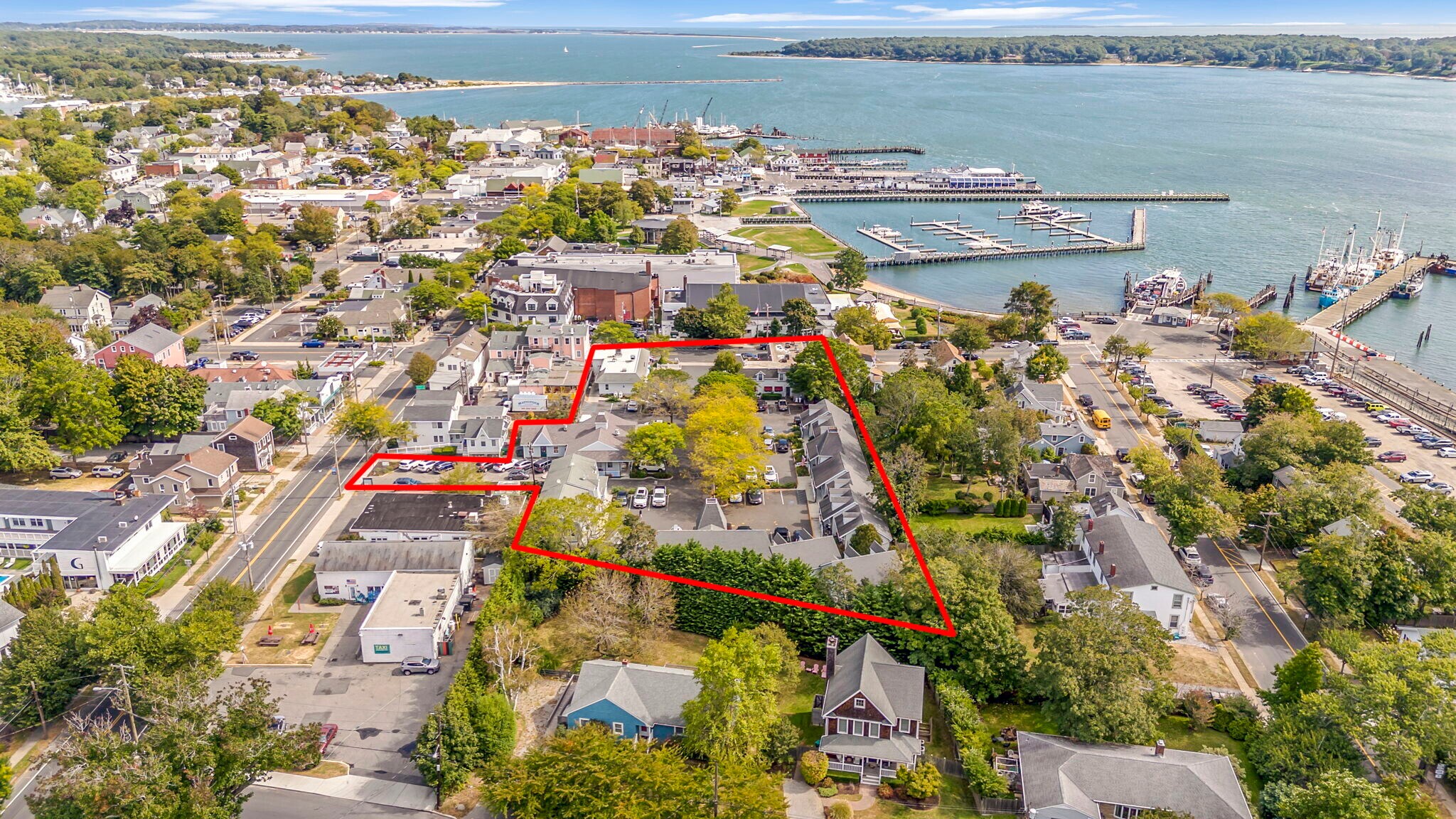 9 Sterlington Commons, Greenport, NY à vendre Photo du bâtiment- Image 1 de 8