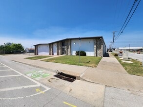 1433 E 6th St, Tulsa, OK for lease Interior Photo- Image 1 of 9