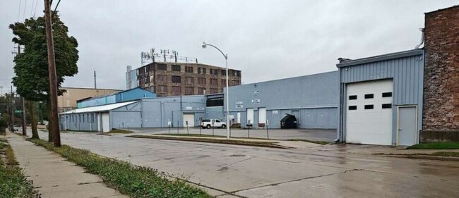 More details for 737 W Cleveland St, Milwaukee, WI - Industrial for Lease