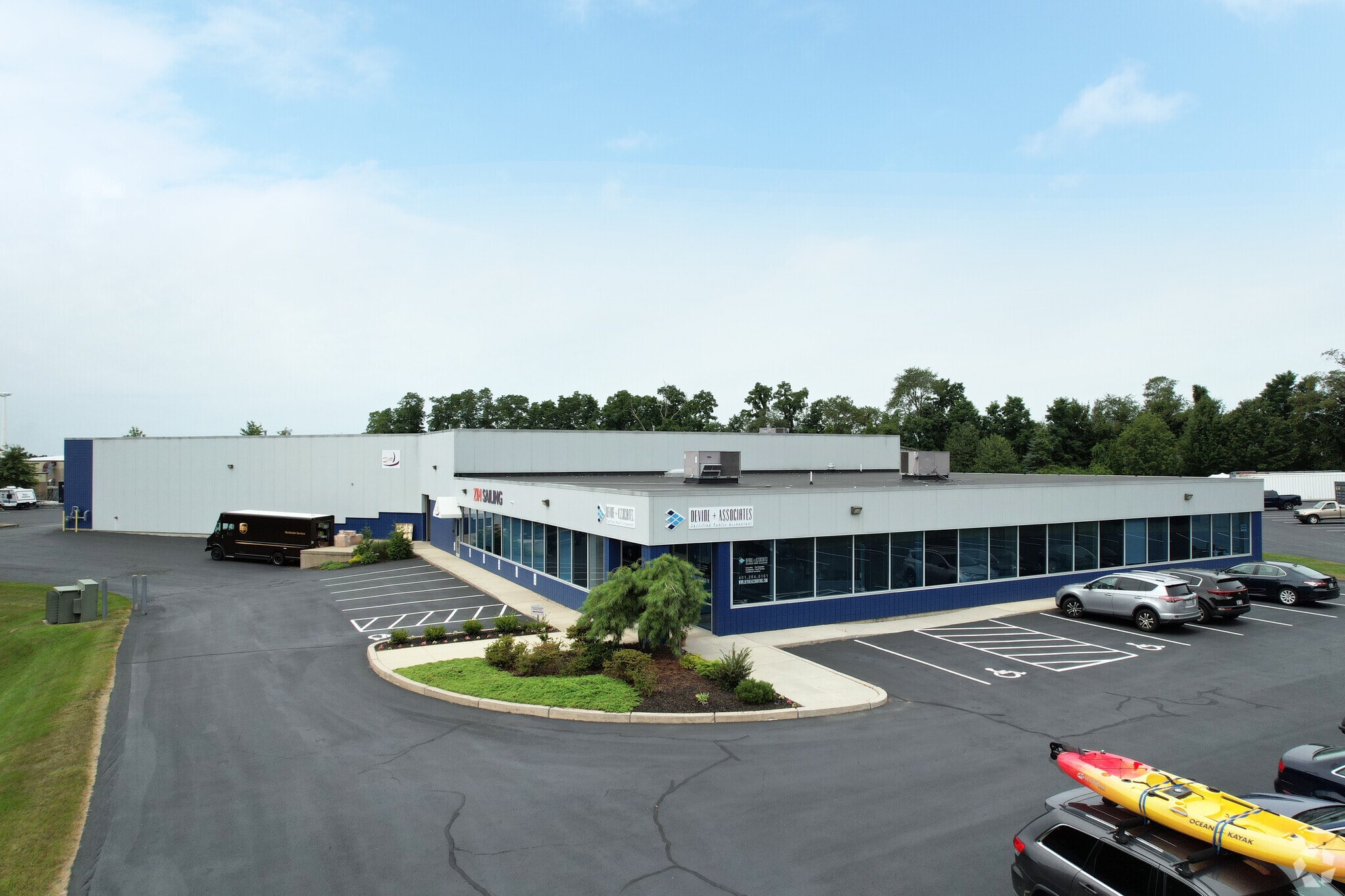 33 Broadcommon Rd, Bristol, RI for lease Building Photo- Image 1 of 6