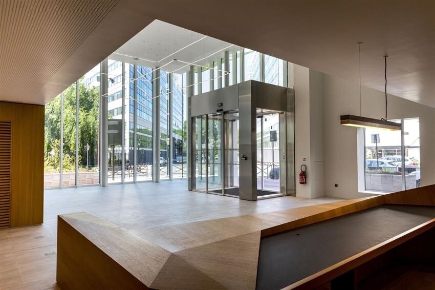 12 Avenue André Malraux, Levallois-Perret à louer - Photo du bâtiment - Image 2 de 8