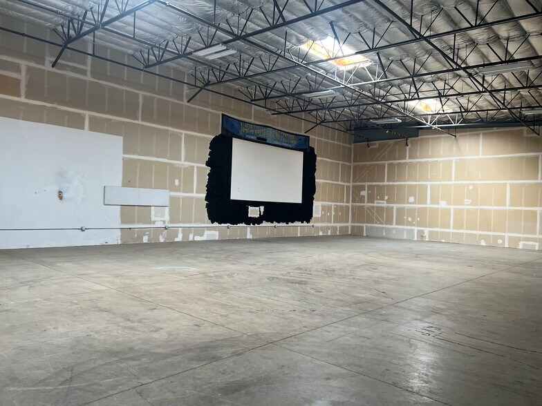 401-457 Gateway Rd, Napa, CA à louer - Photo intérieure - Image 3 de 7