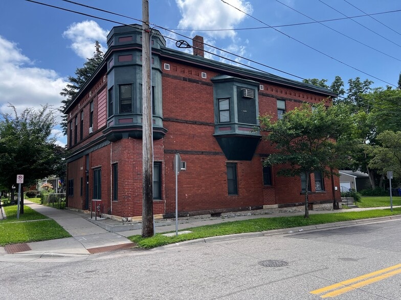 940 3rd St E, Saint Paul, MN for sale - Building Photo - Image 2 of 45