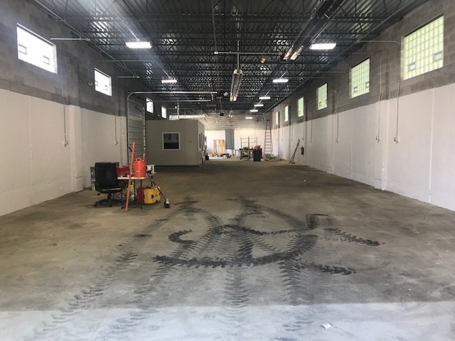 5730 Brookpark Rd, Parma, OH for lease - Interior Photo - Image 2 of 3