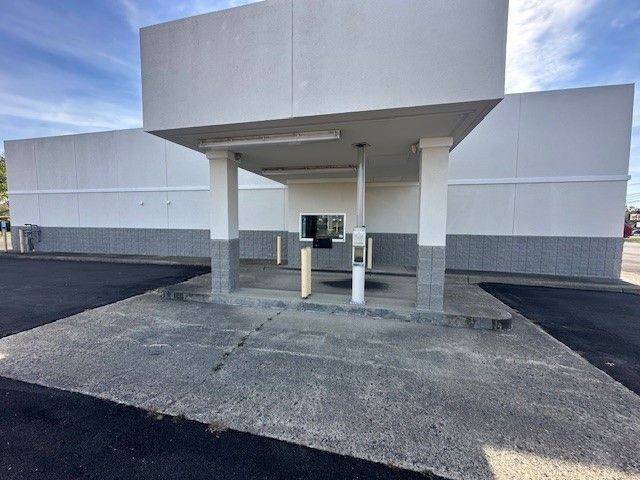 634 N Bardstown Rd, Mount Washington, KY for lease - Building Photo - Image 2 of 11