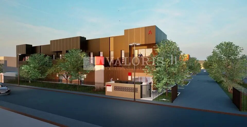 Local d'activités dans Vaulx-en-Velin à vendre - Photo du bâtiment - Image 2 de 8