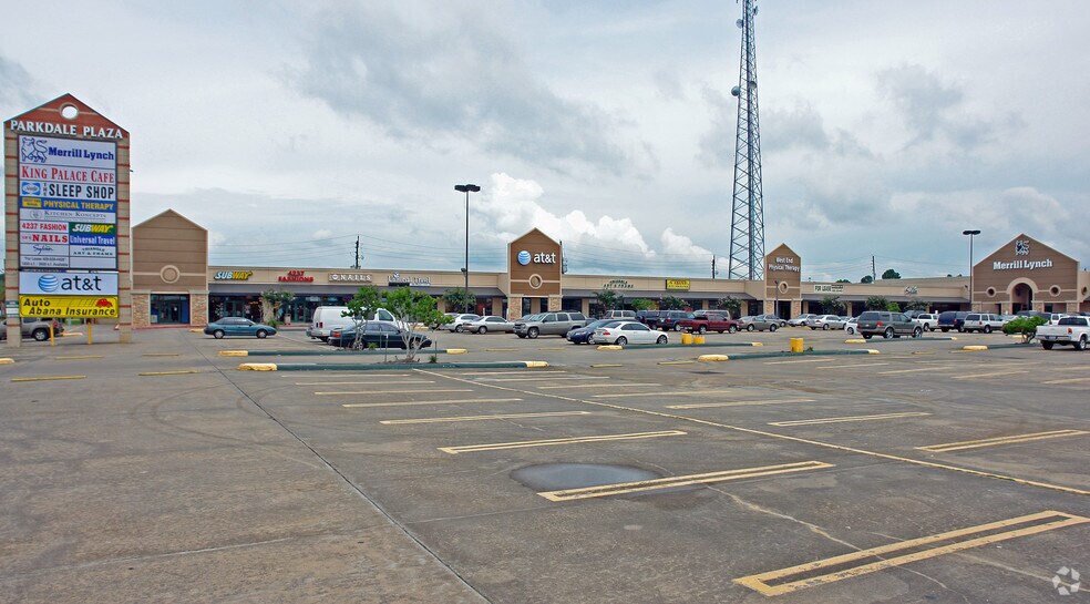 4328-4406 Dowlen Rd, Beaumont, TX à louer - Photo du bâtiment - Image 3 de 12