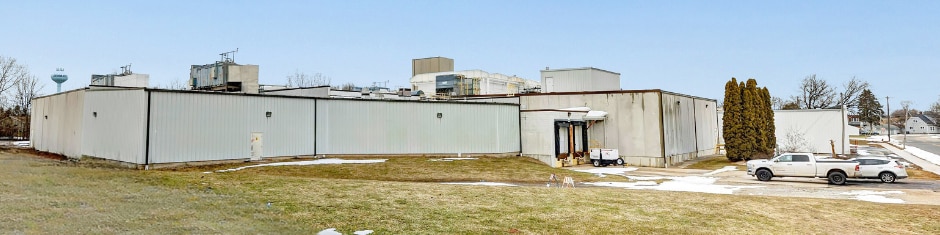 305 S Wall St, Denmark, WI à vendre Photo du bâtiment- Image 1 de 43