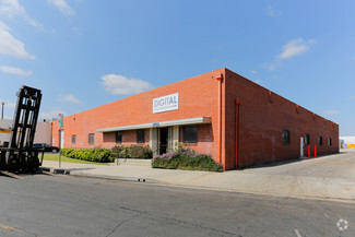 More details for 7733 Lemona Ave, Van Nuys, CA - Industrial for Lease