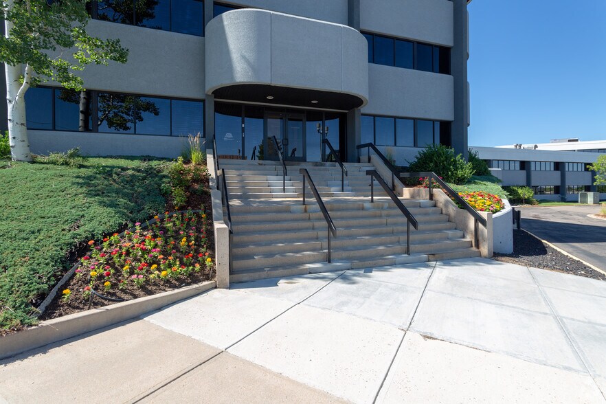 7200 S Alton Way, Centennial, CO à louer - Photo du bâtiment - Image 3 de 18