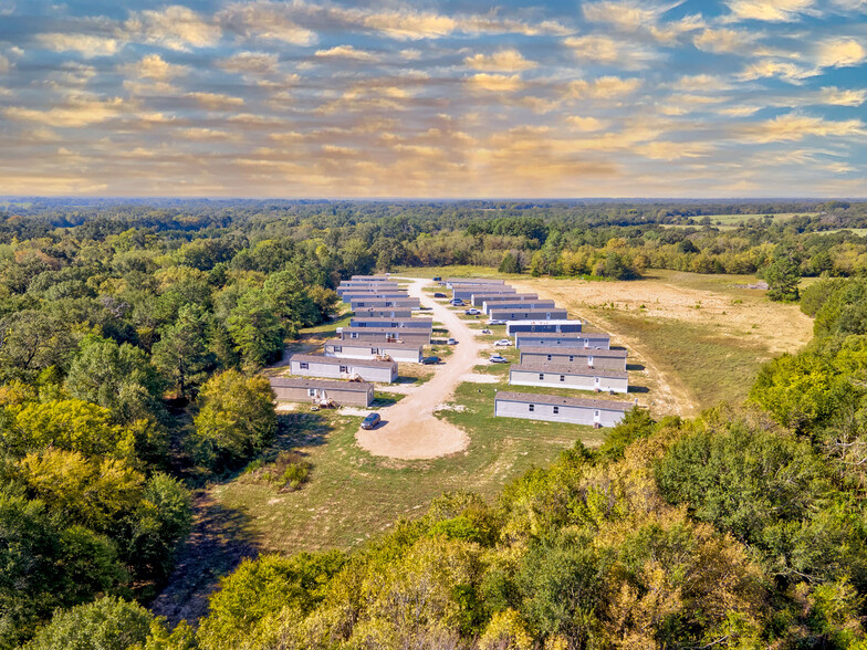 714 Airport Rd, Emory, TX for sale - Building Photo - Image 3 of 22