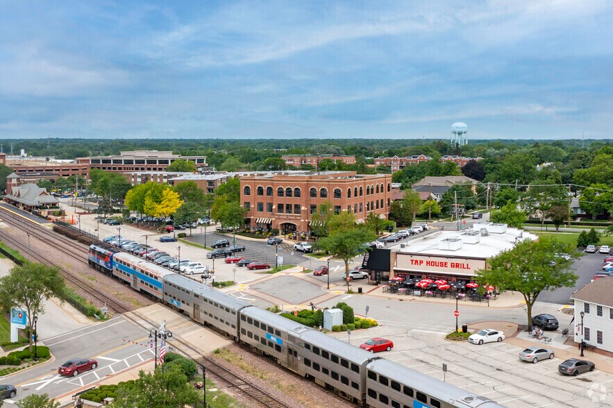 110 N Brockway St, Palatine, IL à louer - Aérien - Image 3 de 14