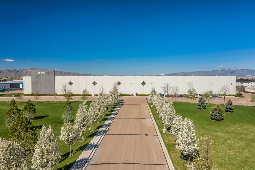 530 S 2000 W, Springville, UT à louer - Photo du bâtiment - Image 2 de 8