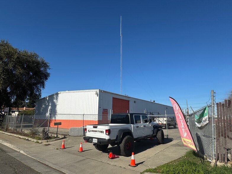 3100 Northgate Ave, Sacramento, CA à vendre - Photo du bâtiment - Image 2 de 6