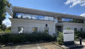 Plus de détails pour 8 Rue Pascal, Bron - Bureau à louer