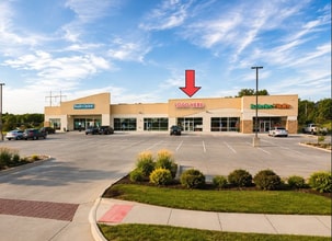 8920 S 71st Plz, Papillion, NE for lease Building Photo- Image 1 of 2