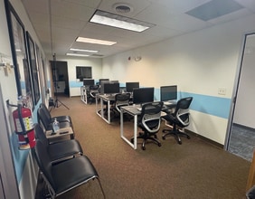 151 E Rosemary St, Chapel Hill, NC à louer Photo intérieure- Image 2 de 6